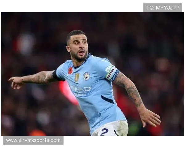 沃克防守端表现亮眼，成为球队防线新基石